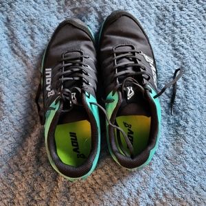 Innov8 mudclaw trail run women sneaker size 8